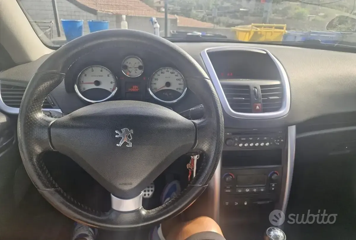 Usata Peugeot 207 CC 120 CV (88 kW) 2008 Cabrio