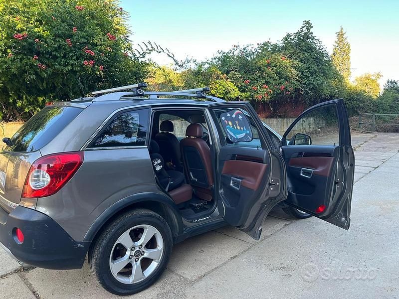 Usata Opel Antara Cosmo 150 CV (110 kW) 2007 Grigio SUV