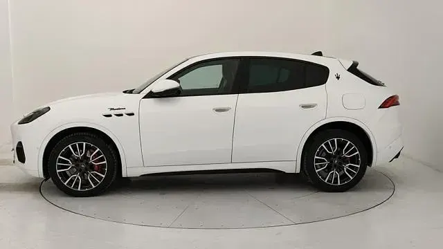 Usata Maserati Grecale 330 CV (242 kW) 2023 Bianco SUV