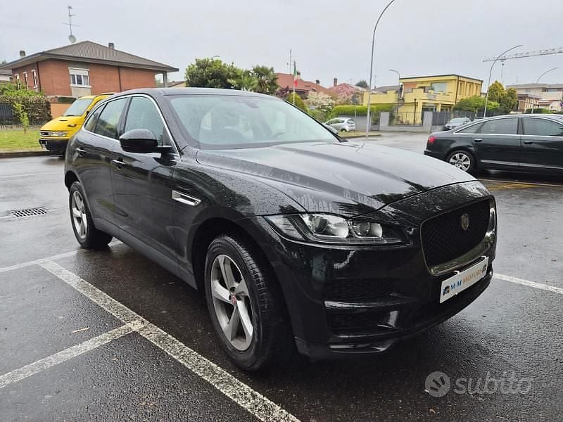 Usata Jaguar F-Pace Portfolio 180 CV (132 kW) 2019 Nero SUV