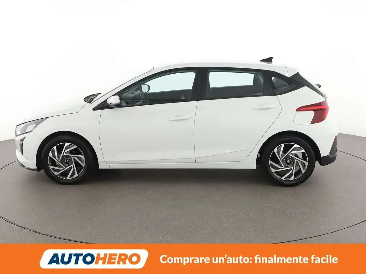 Usata Hyundai i20 84 CV (61 kW) 2024 Bianco Utilitaria