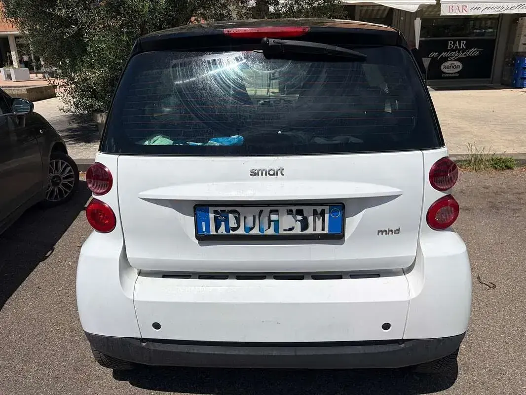 Usata Smart ForTwo Coupé 71 CV (52 kW) 2010 Bianco Coupé