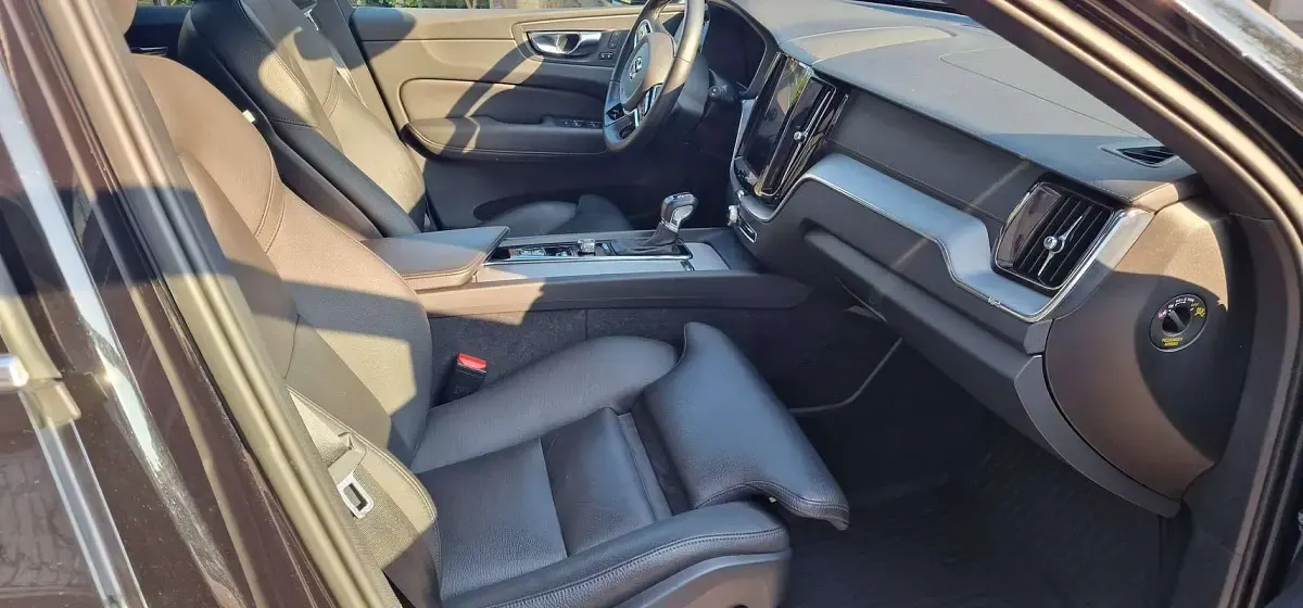 Usata Volvo XC60 Inscription 190 CV (139 kW) 2019 Nero SUV