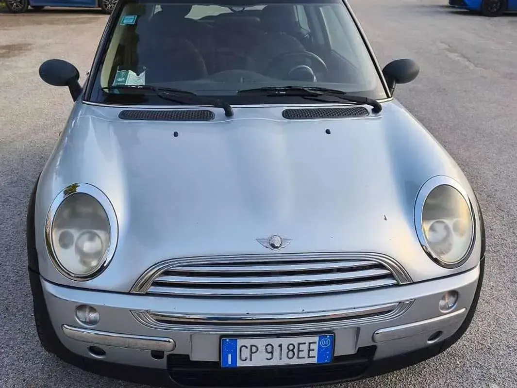 Usata Mini One D 75 CV (55 kW) 2004 Argento Utilitaria