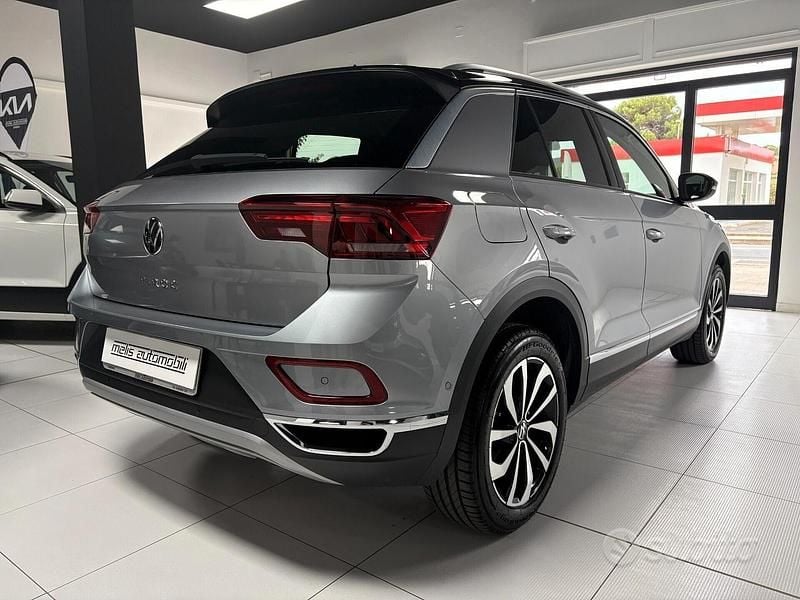 Usata VW T-Roc Style 150 CV (110 kW) 2023 Grigio SUV
