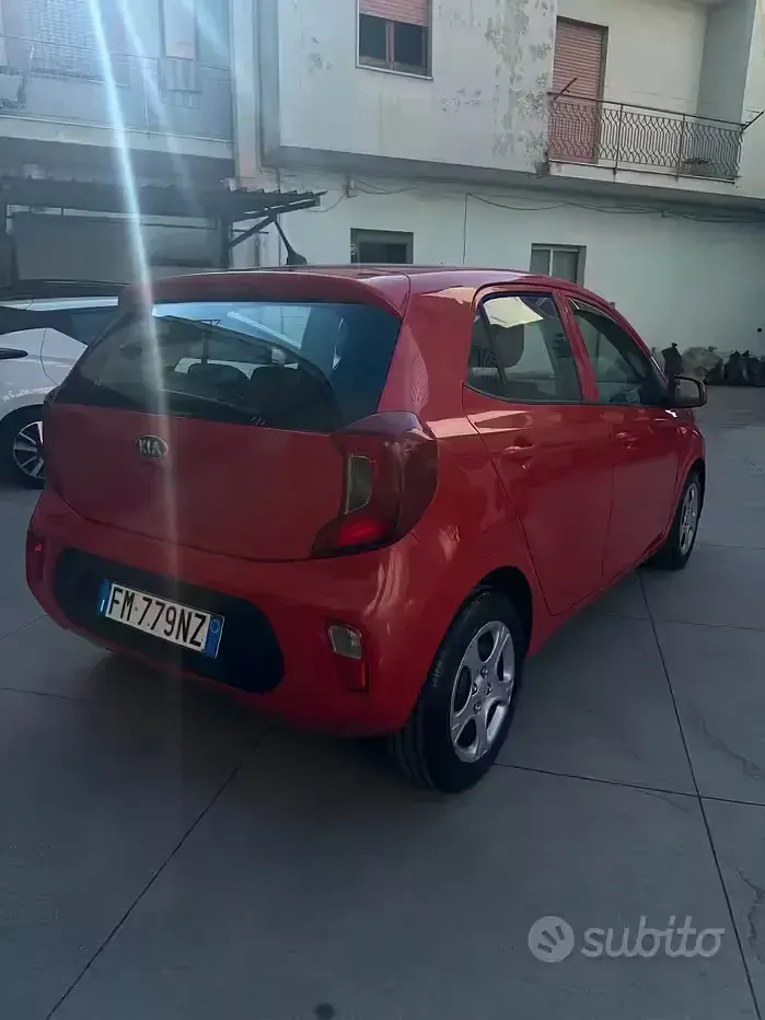 Usata Kia Picanto City 67 CV (49 kW) 2018 Rosso Utilitaria