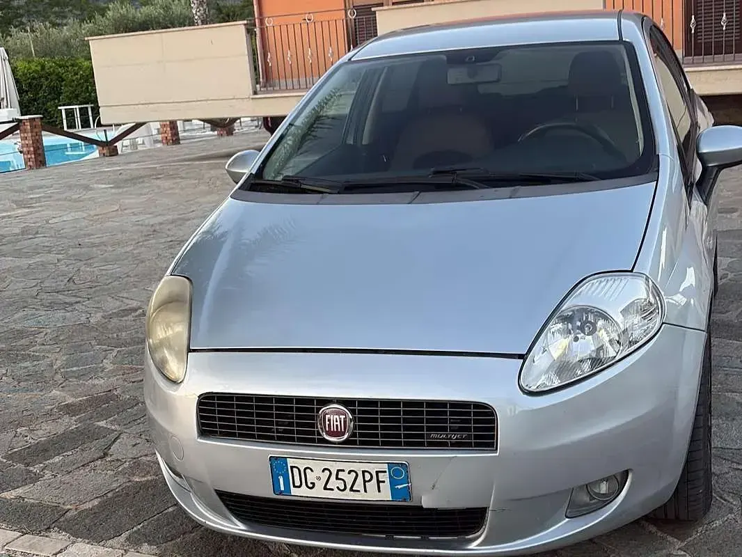 Usata Fiat Grande Punto Active 75 CV (55 kW) 2007 Utilitaria
