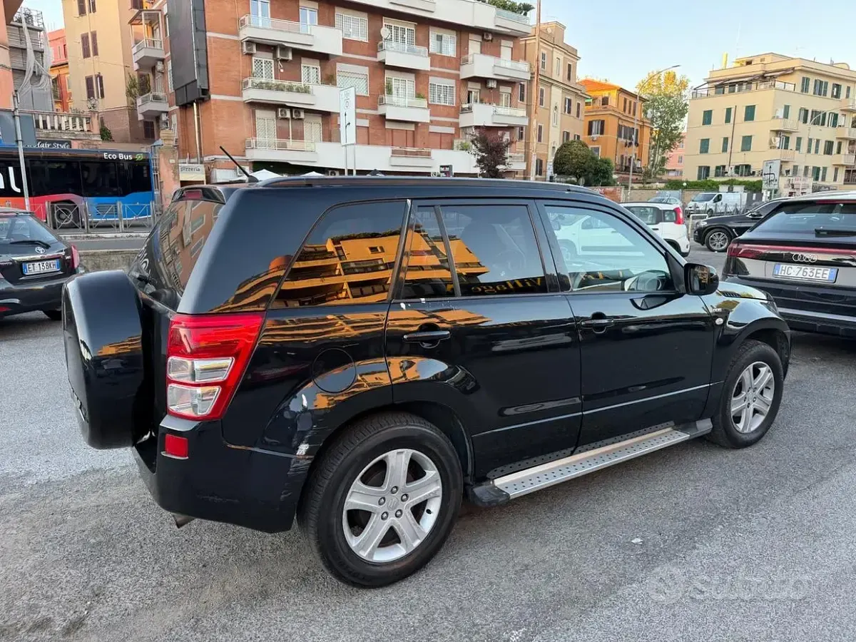 Usata Suzuki Grand Vitara 129 CV (94 kW) 2008 Nero SUV