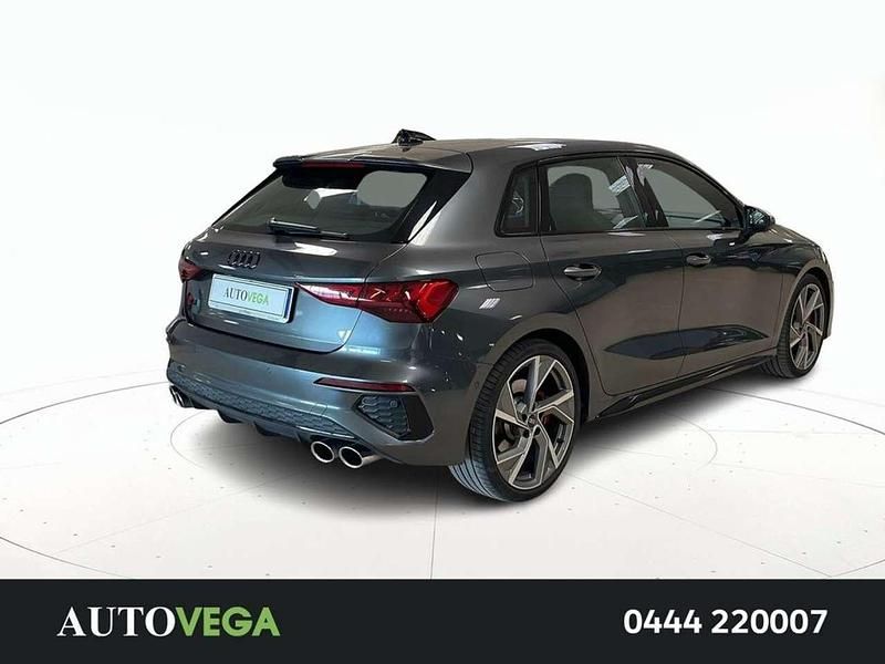 Usata Audi S3 Comfort 310 CV (228 kW) 2022 Grigio pastello Berlina