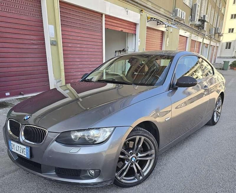 Usata BMW 320 177 CV (130 kW) 2009 Coupé