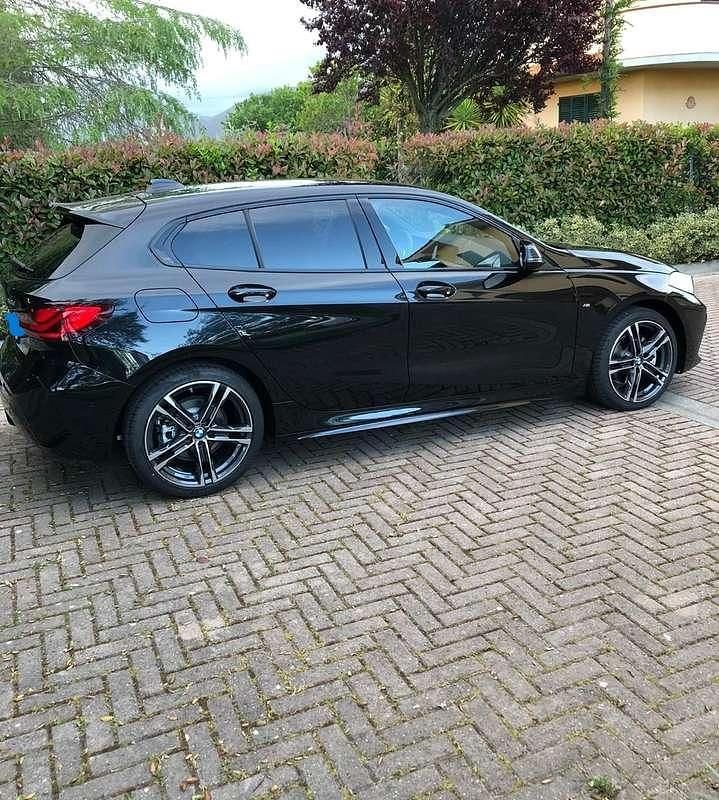 Usata BMW 116 M Sport 116 CV (85 kW) 2021 Nero Utilitaria