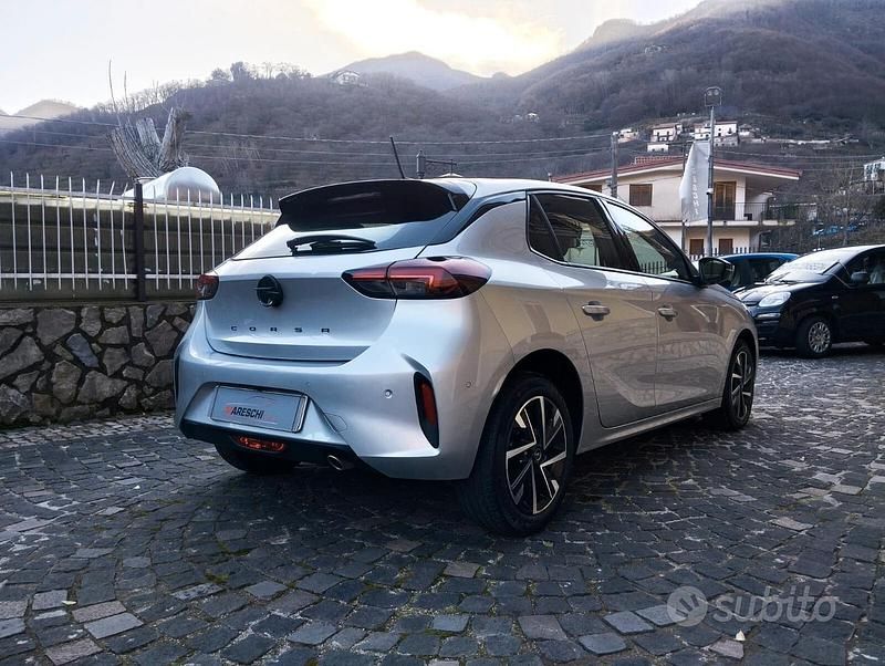 Usata Opel Corsa 101 CV (74 kW) 2025 Grigio Utilitaria
