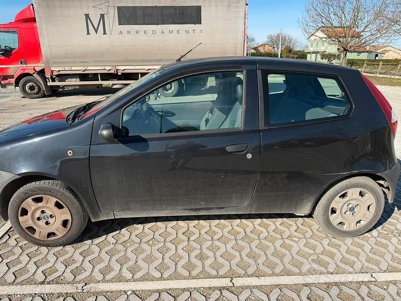 Usata Fiat Punto 2003 Nero Utilitaria