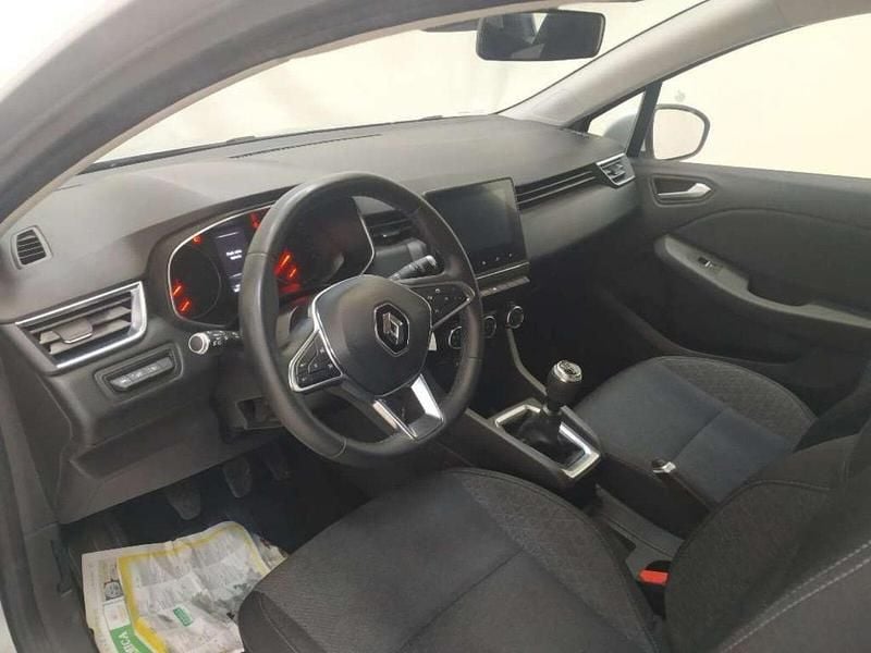 Usata Renault Clio V Zen 85 CV (62 kW) 2020 Argento Utilitaria