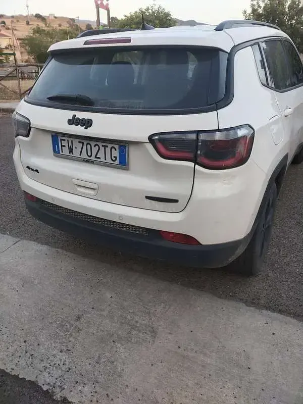 Usata Jeep Compass Night Eagle 140 CV (102 kW) 2019 Bianco SUV