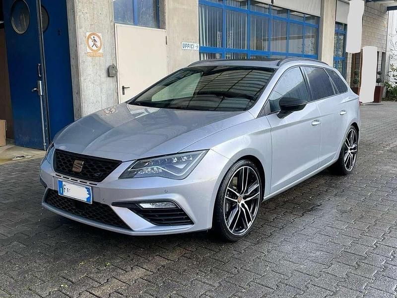 Argento Usata 2020 Cupra Leon Station wagon | 26.500 € (Ottimo prezzo) - Immagine 1/4