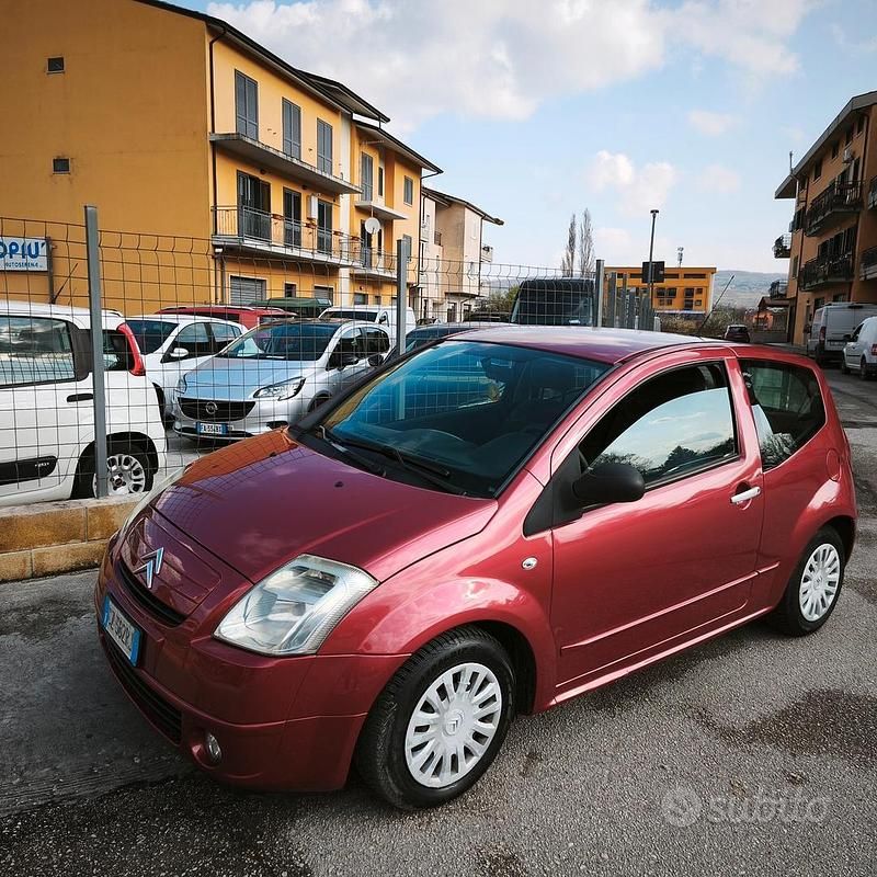 Occasion Citroën C2 Elegance 70 ch (51 kW) 2006 Violet Citadine