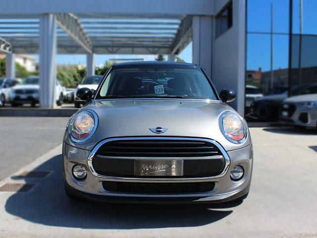 Usata Mini ONE 275 CV (202 kW) 2017 Grigio(met.) Utilitaria