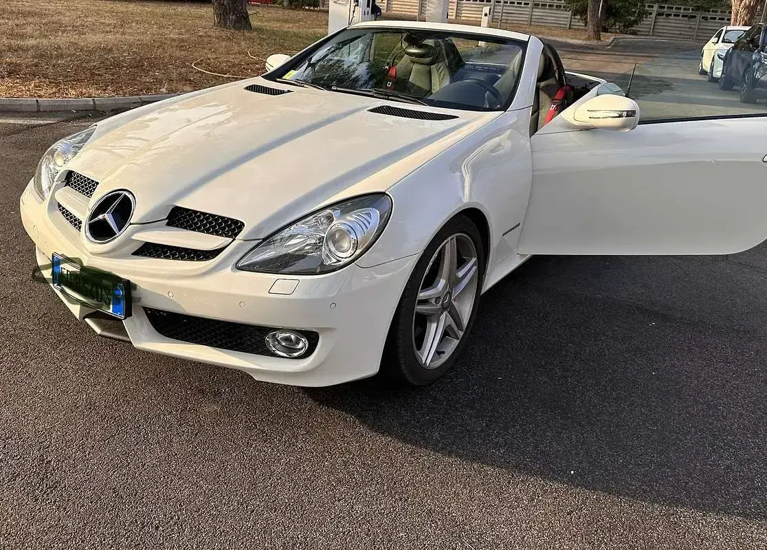 Usata Mercedes SLK200 184 CV (135 kW) 2010 Bianco Cabrio