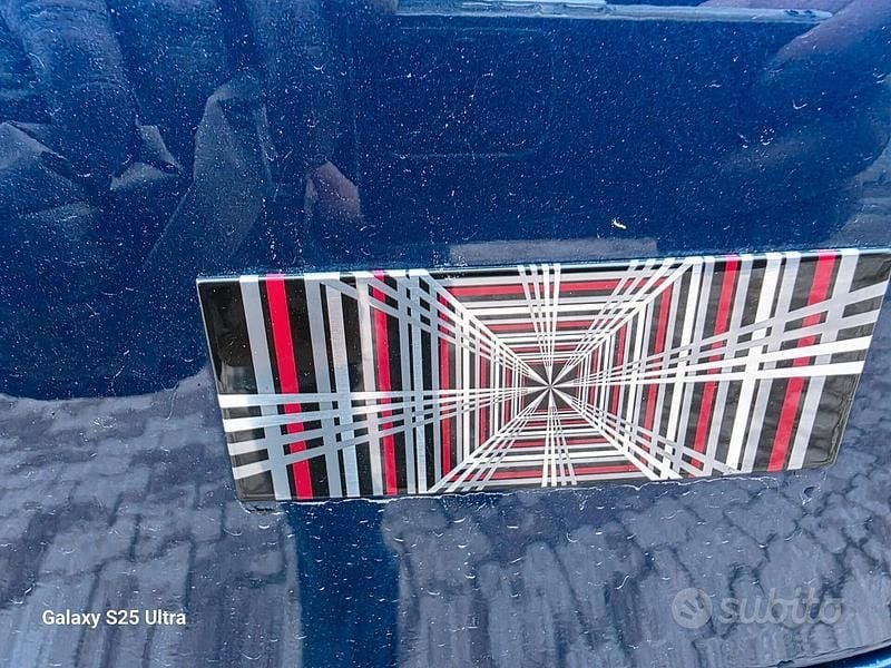 Usata Tesla Model S Plaid 759 kW (1033 CV) 2024 Blu Utilitaria