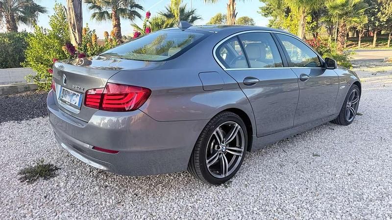 Usata BMW 520 184 CV (135 kW) 2010 Grigio Berlina