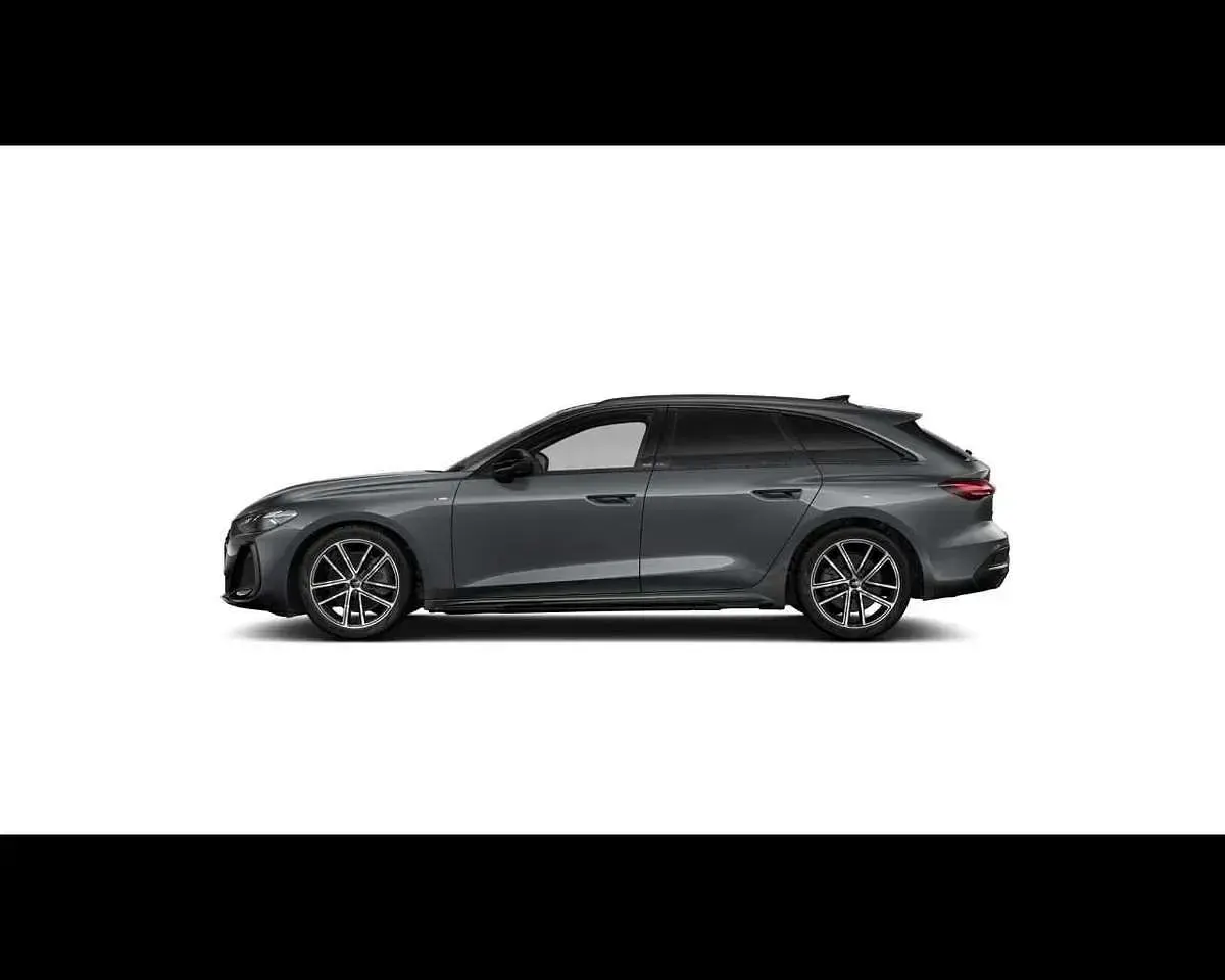 Usata Audi A5 S-Line 204 CV (150 kW) 2025 Grigio Station wagon