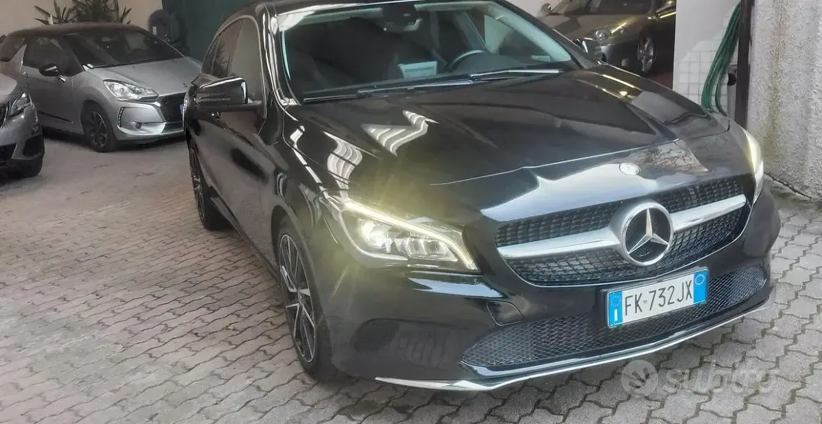 Usata Mercedes CLA200 136 CV (100 kW) 2017 Nero Coupé