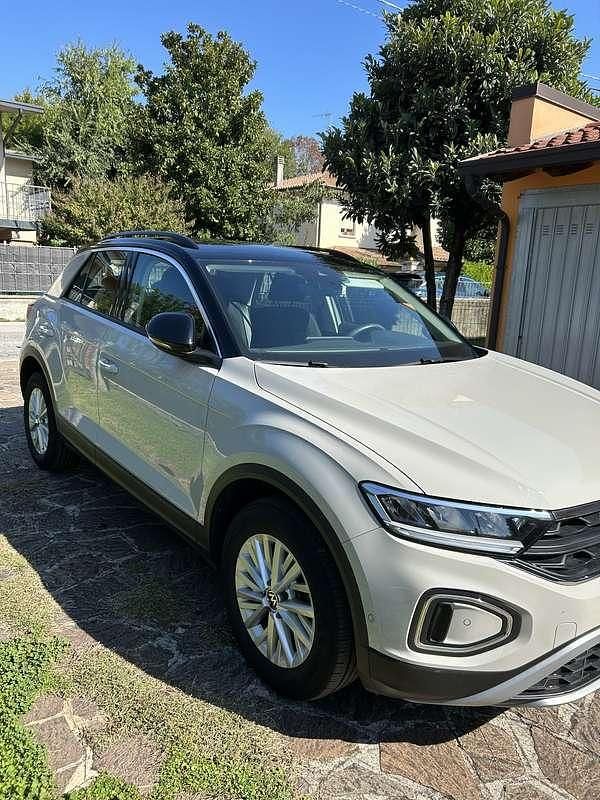 Usata VW T-Roc Life 116 CV (85 kW) 2023 SUV