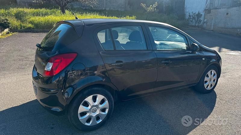 Usata Opel Corsa 75 CV (55 kW) 2008 Utilitaria