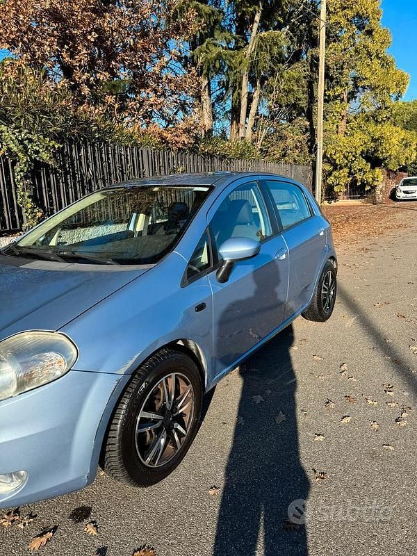 Usata Fiat Grande Punto 2006 Blu Utilitaria