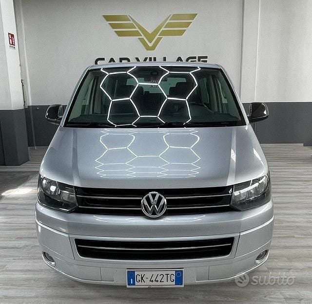 Grigio Usata 2015 VW Caravelle Monovolume | 24.000 € (Super prezzo) - Immagine 1/4