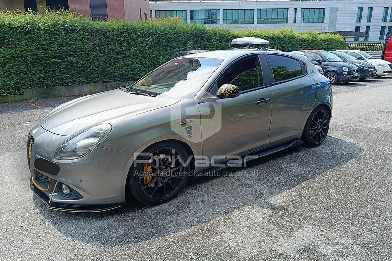 Grigio Usata 2017 Alfa Romeo Giulietta Super Due volumi | 10.000 € (Buon prezzo) - Immagine 1/4