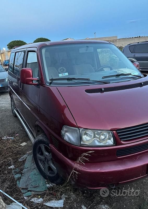 Usata VW Caravelle 102 CV (75 kW) 1997 Furgone