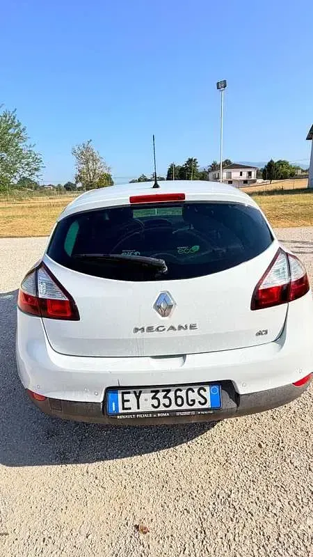 Usata Renault Mégane III LIMITED 110 CV (80 kW) 2015 Bianco Berlina
