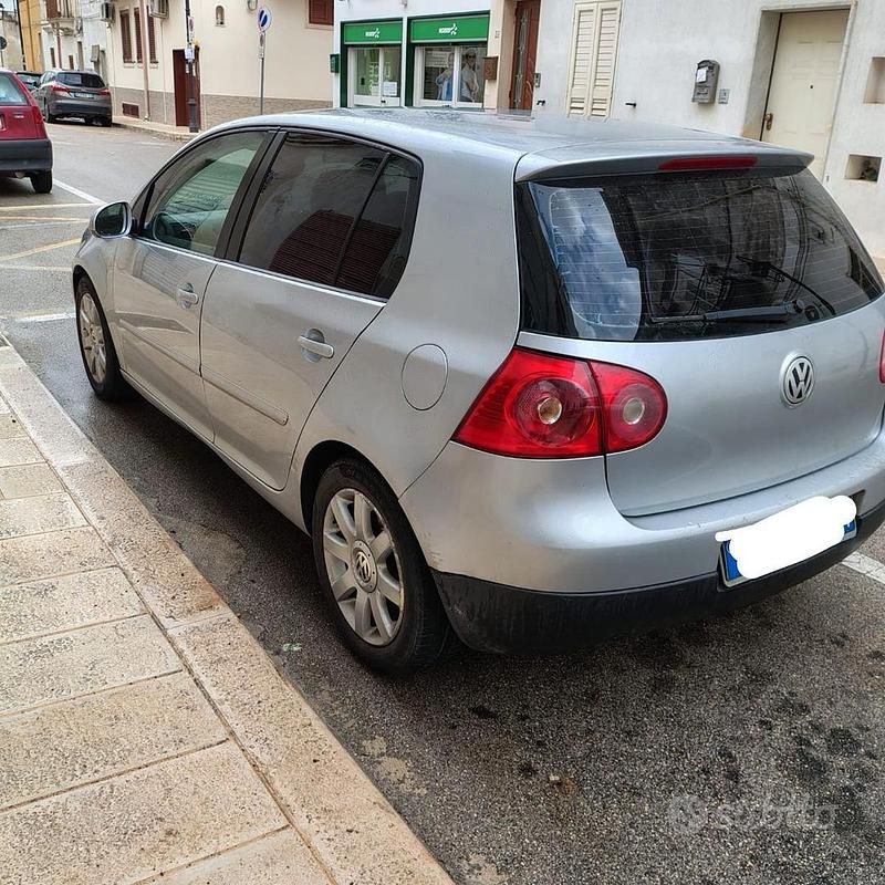Usata VW Golf V 2005 Utilitaria