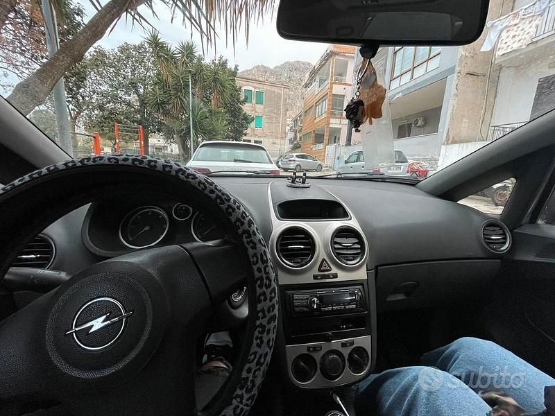 Usata Opel Corsa 2007 Grigio Utilitaria