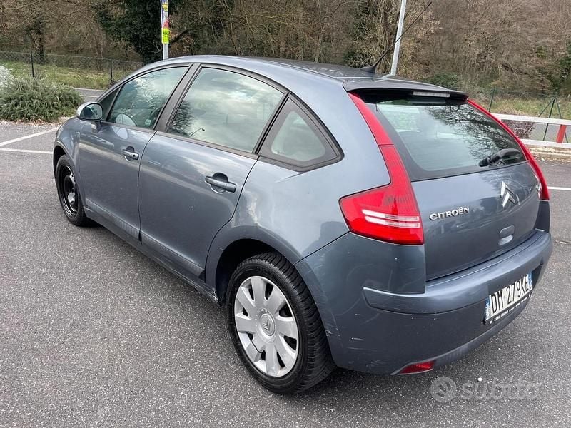 Usata Citroën C4 Exclusive 110 CV (80 kW) 2007 Grigio Berlina