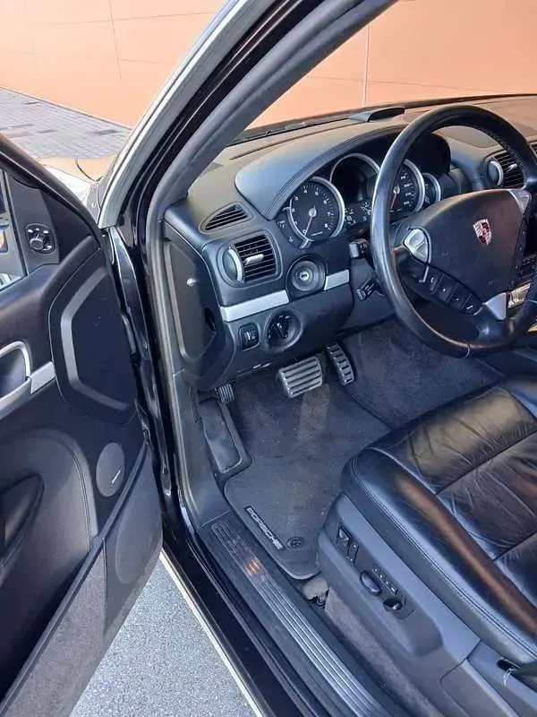 Usata Porsche Cayenne Turbo S 521 CV (383 kW) 2006 Nero SUV
