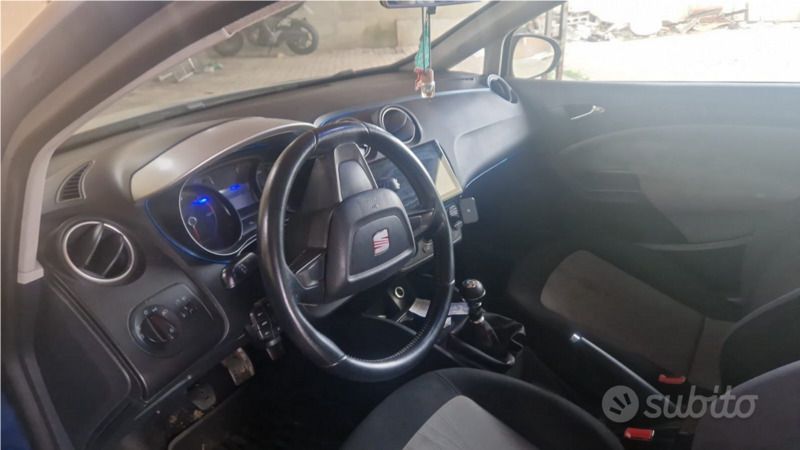 Usata Seat Ibiza 75 CV (55 kW) 2013 Blu Utilitaria
