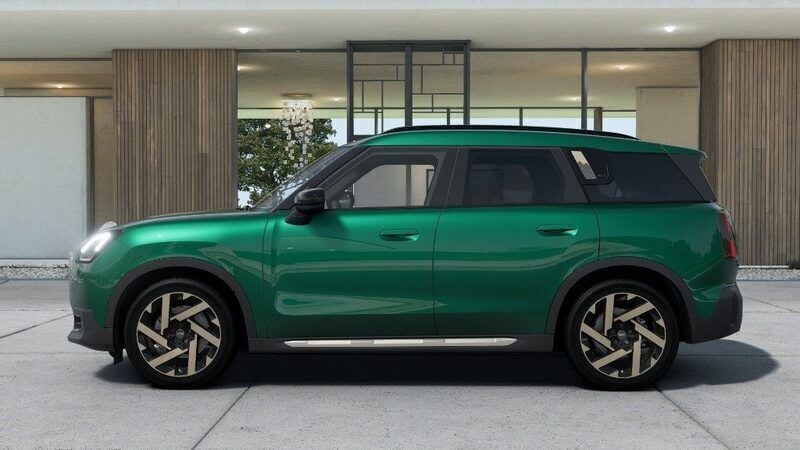 Nuova Mini Countryman Favoured 150 kW (204 CV) 2025 Verde / metallizzato SUV