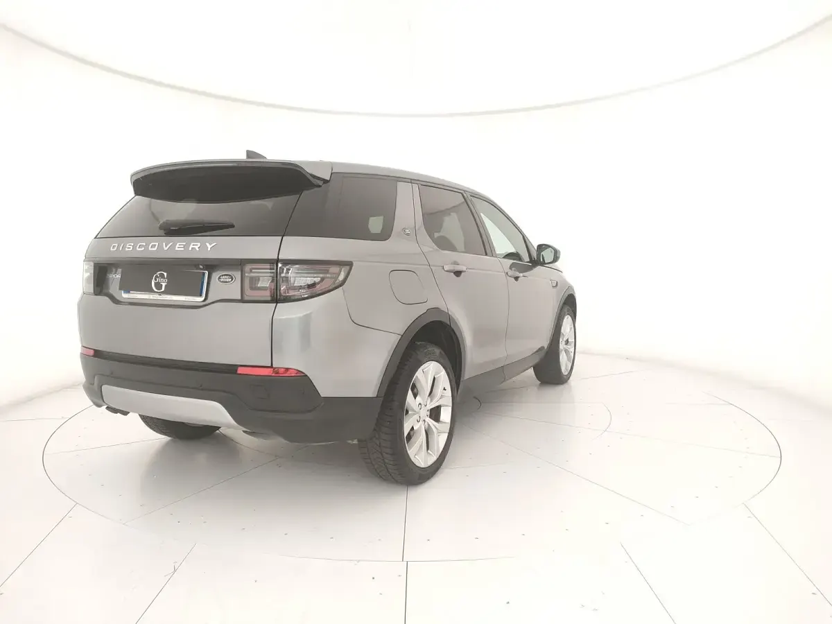 Usata Land Rover Discovery Sport SE 163 CV (119 kW) 2022 Grey metallic SUV