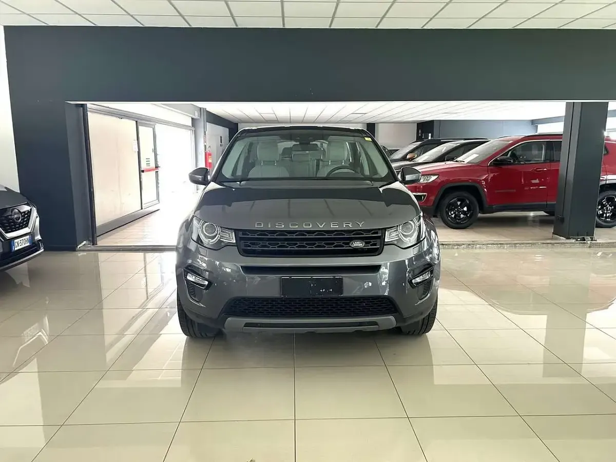 Usata Land Rover Discovery Sport SE Dynamic 150 CV (110 kW) 2019 Grigio SUV