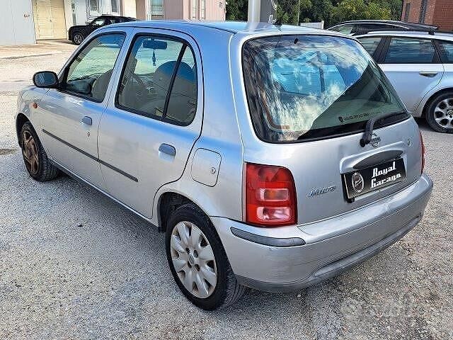 Usata Nissan Micra 60 CV (44 kW) 2000 Grigio Utilitaria