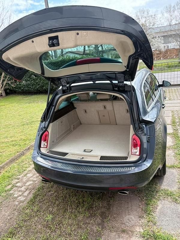 Usata Opel Insignia 220 CV (161 kW) 2012 Blu Station wagon