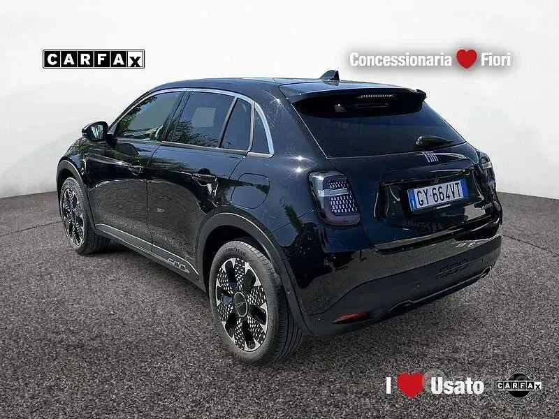 Usata Fiat 600 La Prima 110 CV (80 kW) 2025 Nero SUV