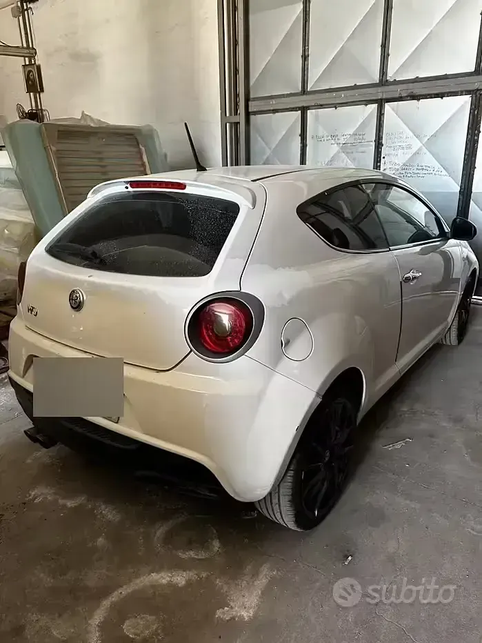 Usata Alfa Romeo MiTo 170 CV (125 kW) 2010 Marrone Utilitaria
