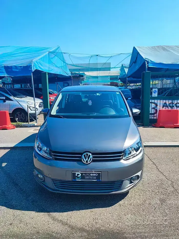 Usata VW Touran Trendline 105 CV (77 kW) 2010 Monovolume
