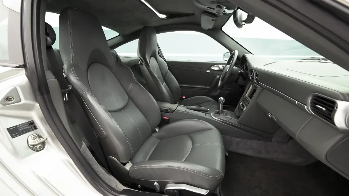 Usata Porsche 911 Carrera S 355 CV (261 kW) 2007 Argento metallizzato Coupé