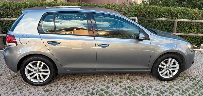Usata VW Golf VI Highline 105 CV (77 kW) 2010 Grigio Utilitaria