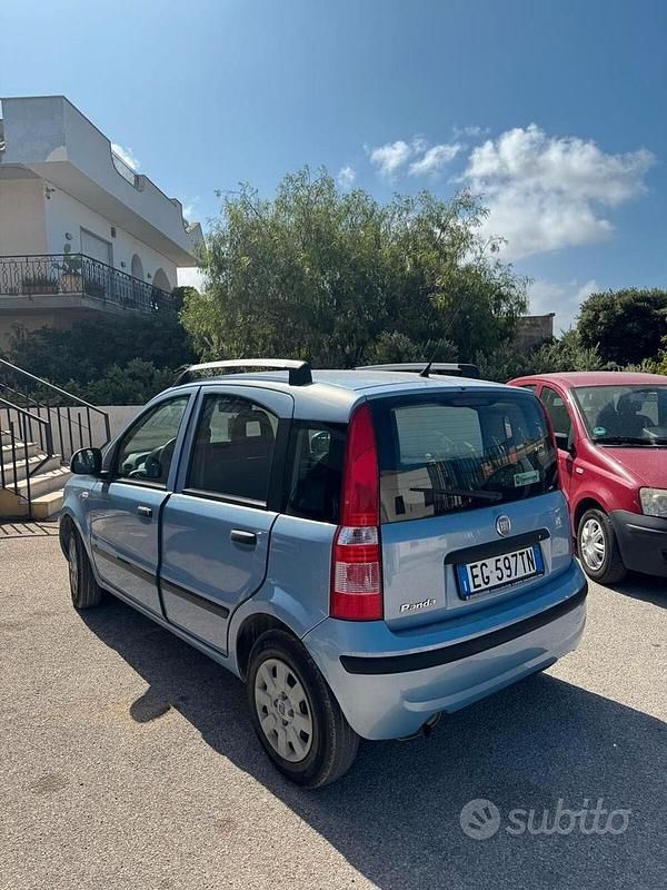 Usata Fiat Panda Emotion 69 CV (50 kW) 2011 Blu Utilitaria